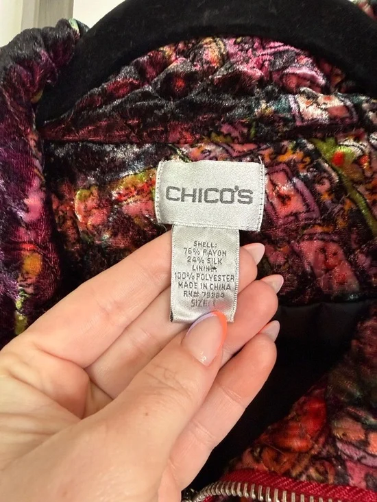 Chico’s Velvet Quilted Paisley Vest - Picture 4 of 5